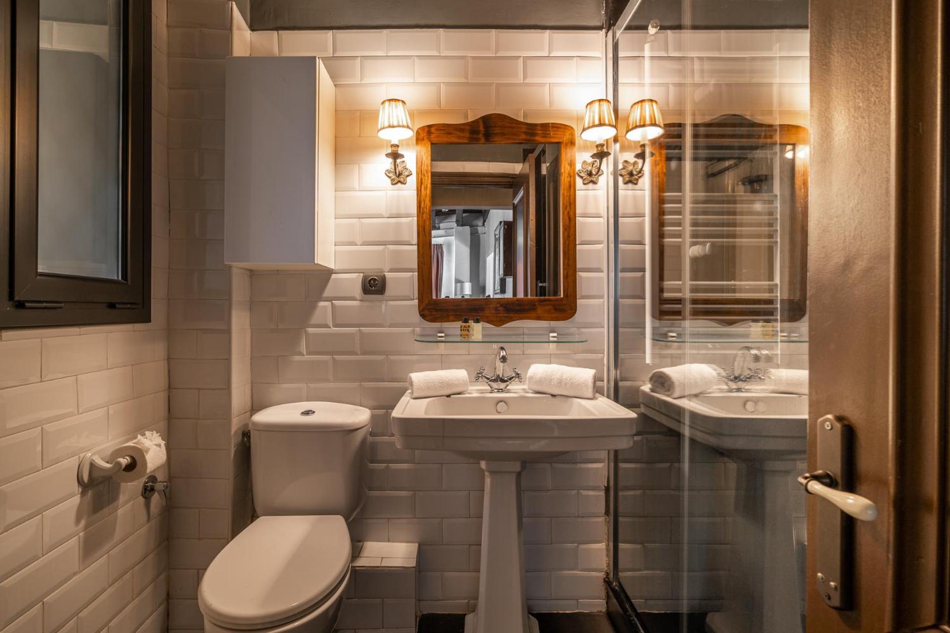 Stay U-Nique Apartments Pou Барселона Екстериор снимка